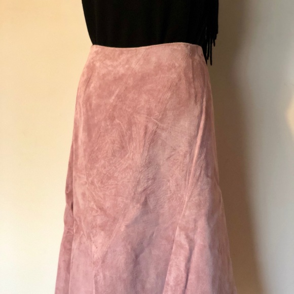 Danier Dusty Rose Suede Skirt - Picture 6 of 8